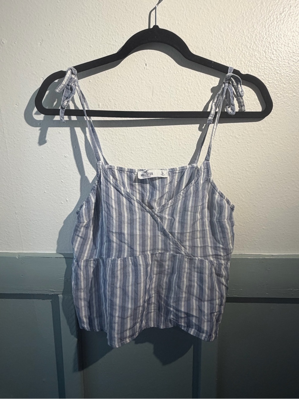 Abercrombie & Fitch Blue and White Striped Tie-Shoulder Camisole